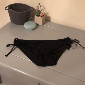 Black bikini bottoms